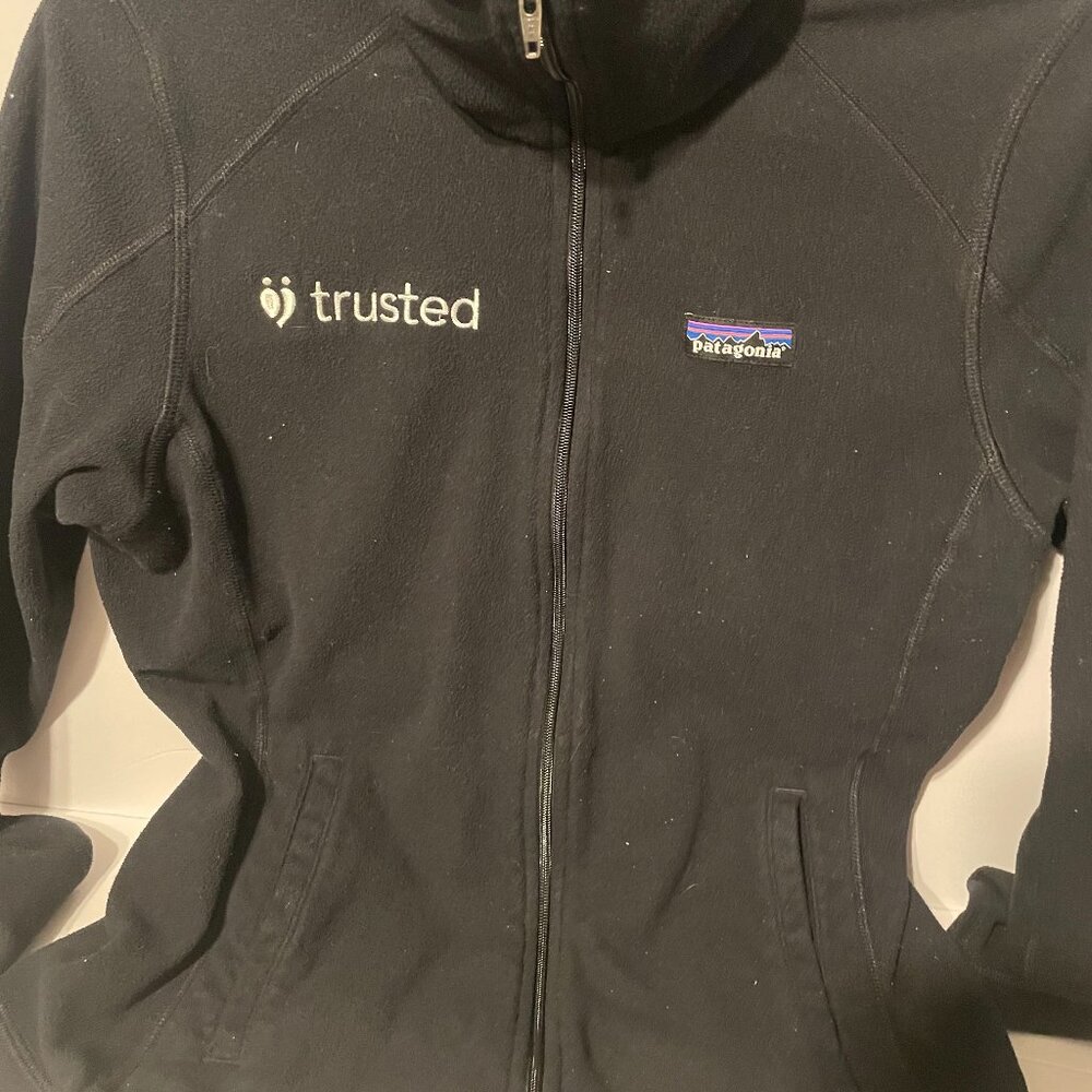 Patagonia women's zip up sweater